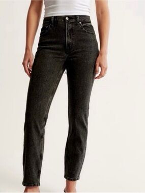 Abercrombie & Fitch The Mom High-Rise Black Jeans